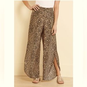 Evereve Peyton Jensen Whitney Pant, animal print, NWT, L